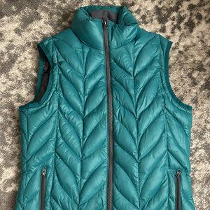 Eddie Bauer Women's Sleeveless Kelly-Green Goose Down Vest Small